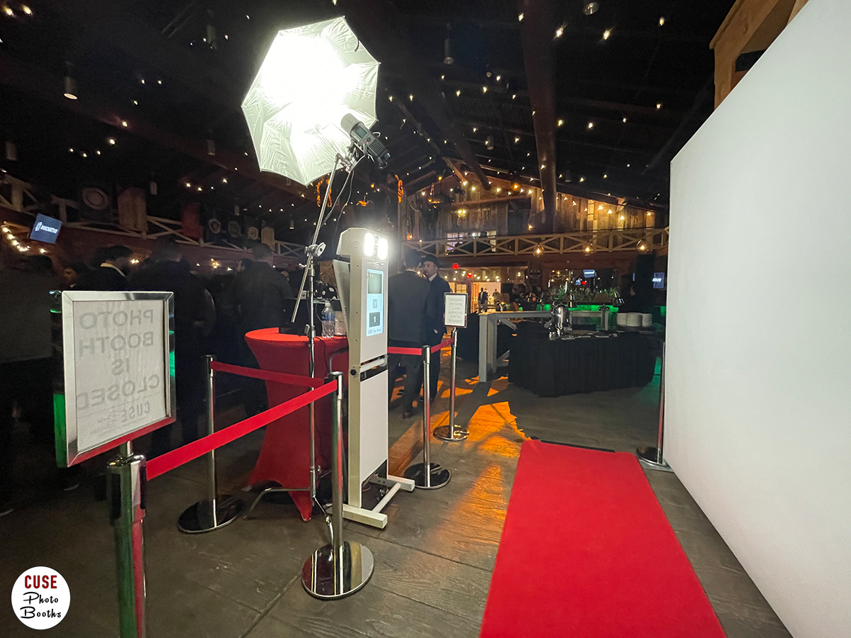 Syracuse-Kardashian-Hollywood-Glam-Photo-Booth