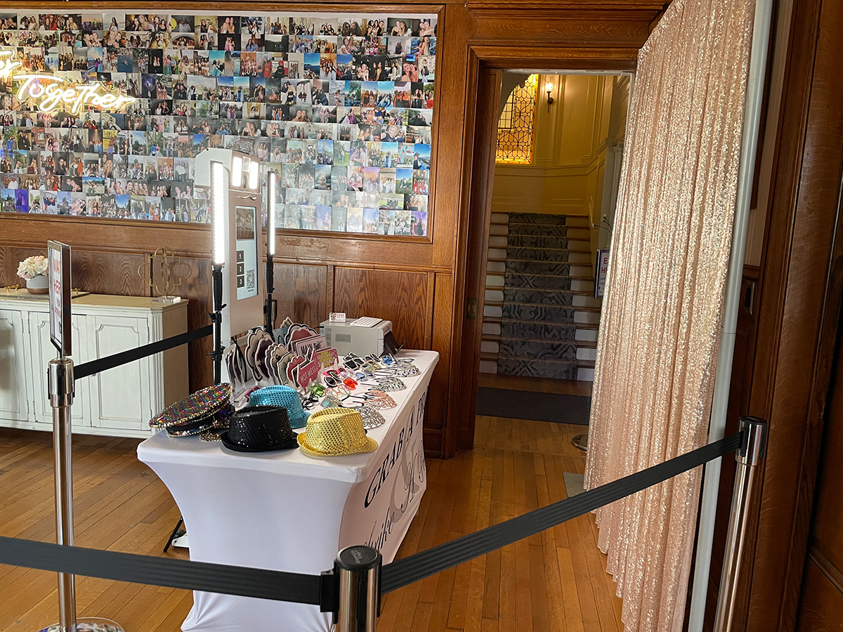 Syracuse Photo Booth Rental